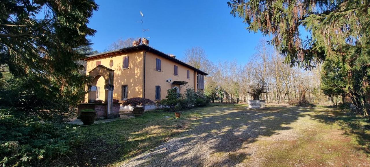 Farolfi Apartments Villa Galliera Bologna Luaran gambar